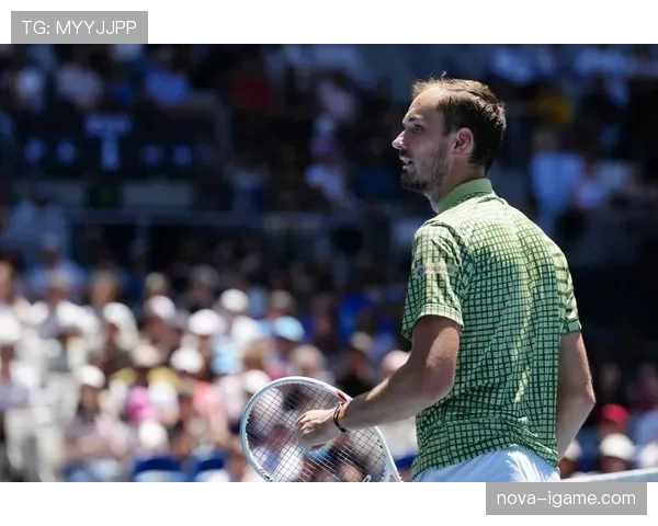 足球明星状态回暖，精彩表现点燃球迷热情