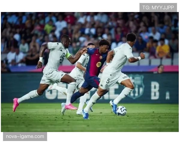 西甲新赛季看点：豪门争霸激战升级，新星崛起成焦点